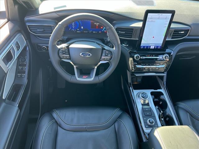 2024 ford explorer st