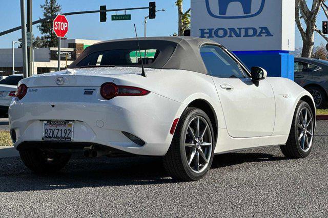 2021 mazda mx-5 miata grand touring