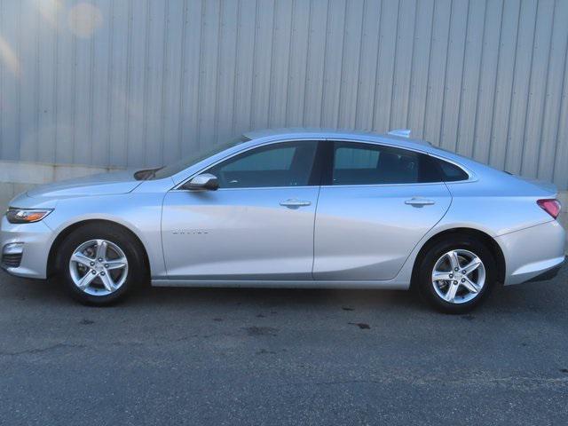 2022 chevrolet malibu fwd lt