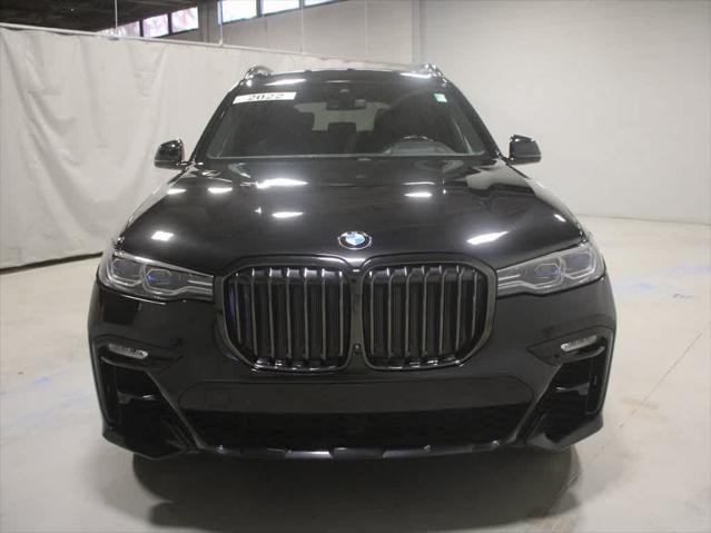 2022 bmw x7 m50i