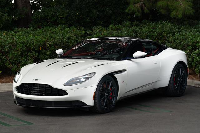 2017 aston martin db11