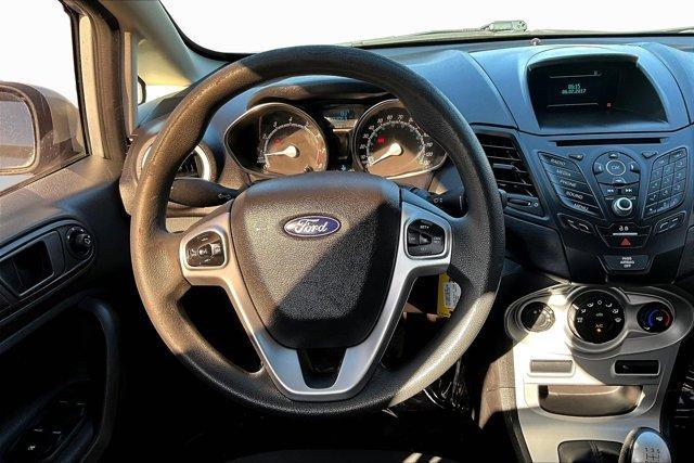 2017 ford fiesta se