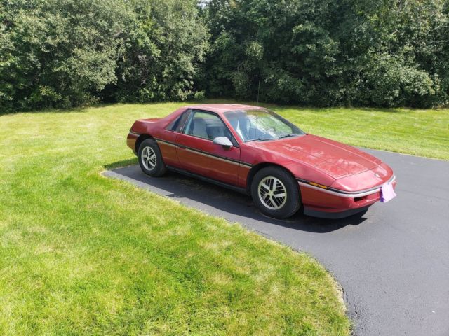 1987 pontiac fiero red coupe manual