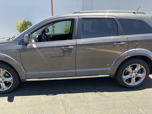 2017 dodge journey crossroad