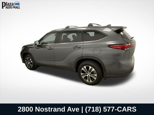 2021 toyota highlander xle