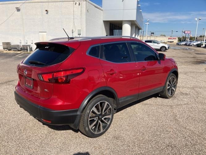 used 2017 nissan rogue sport sl