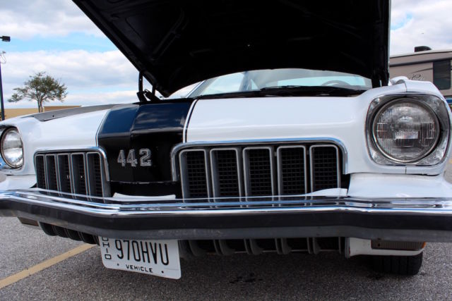 white 1973 oldsmobile cutlass 442 hardtop coupe v8 auto w-29 optioned unrestored