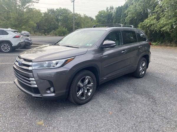 2017 toyota highlander in muldoon, texas