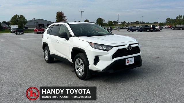 2021 toyota rav4 le