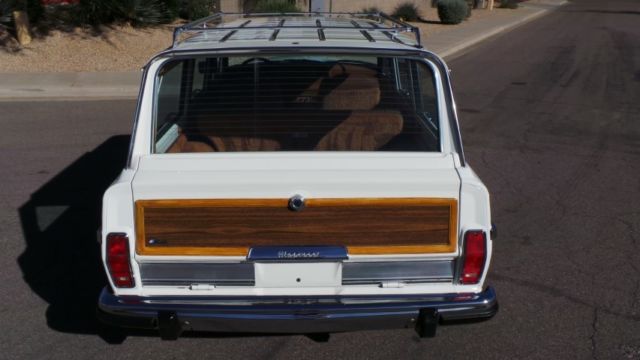 1984 jeep grand wagoneer base sport utility 4-door 5.9l.....rare almond interior