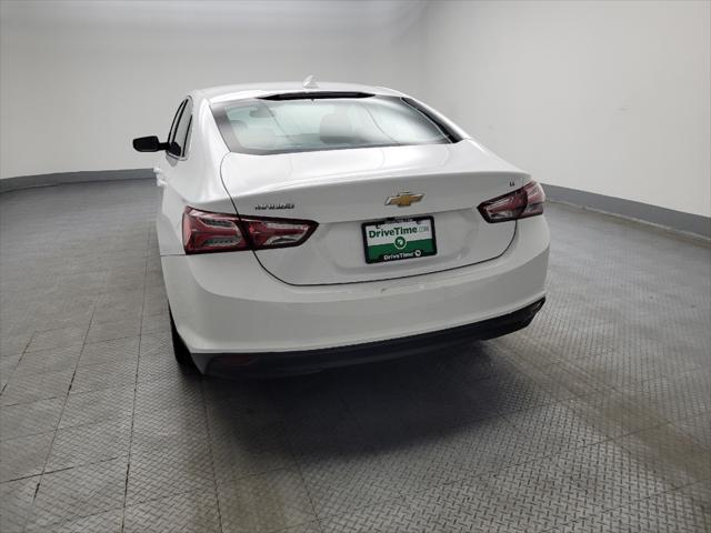 2022 chevrolet malibu fwd lt
