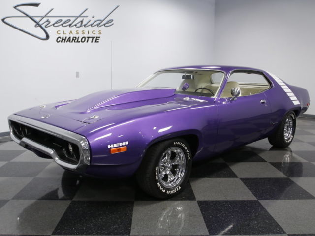472 hemi, pistol grip 4 speed, a/c, plumb crazy, nice body/paint, rear rr, nice!