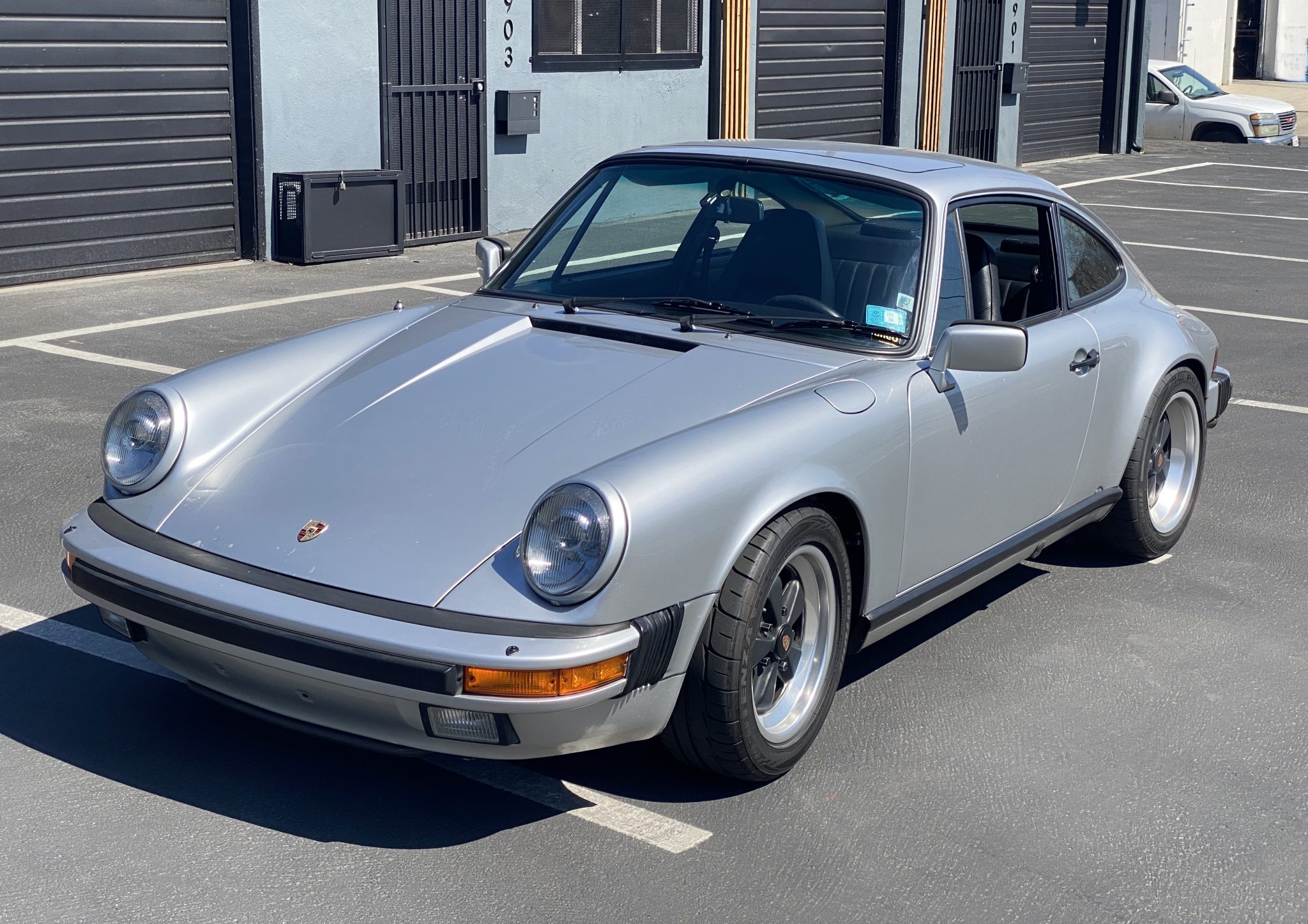 1984 porsche 911 carrera coupe