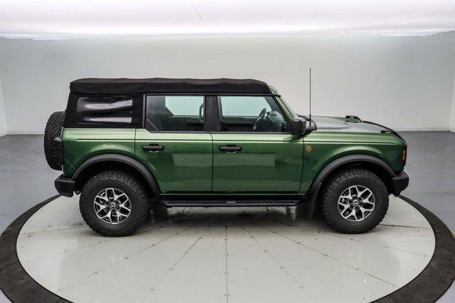 2022 ford bronco base