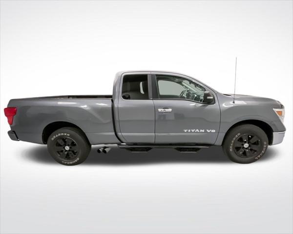2018 nissan titan sv