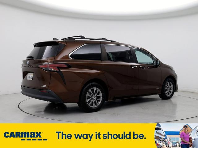 2021 toyota sienna xle