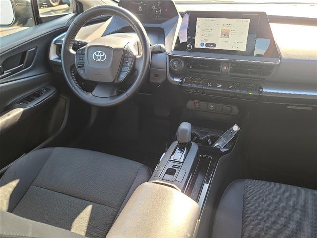2023 toyota prius four