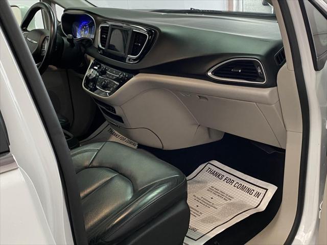 2019 chrysler pacifica touring l