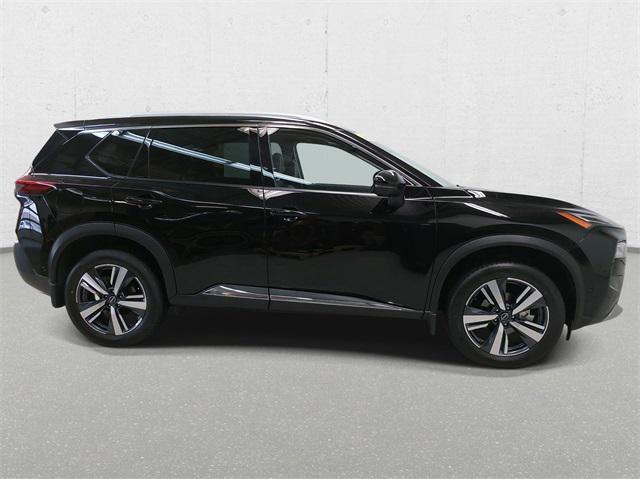 2022 nissan rogue platinum