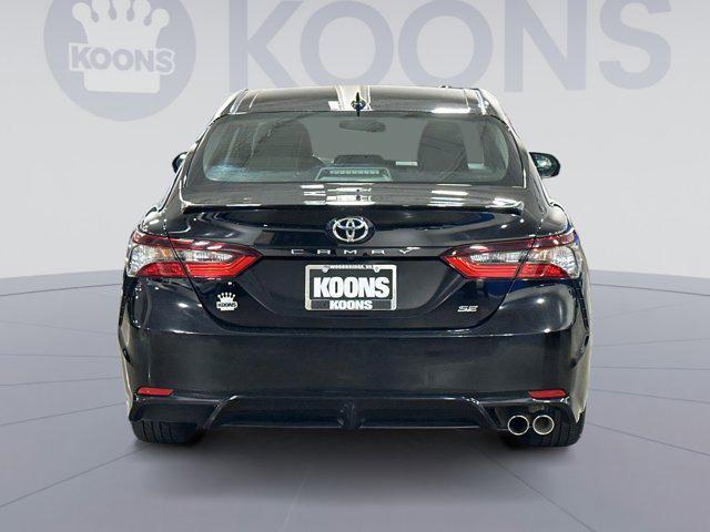 2021 toyota camry se