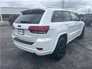 2017 Jeep Grand Cherokee altitude