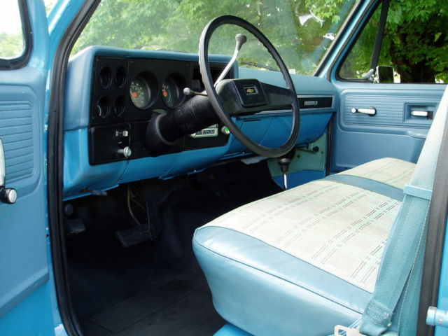 1978 chevrolet k-10 4x4 . 30k actual miles ... 350 v8.. auto