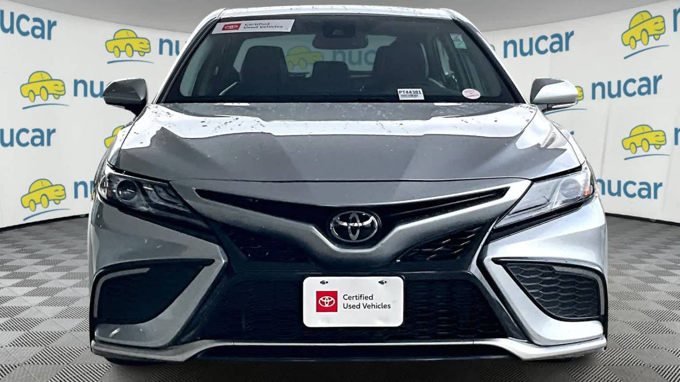 2022 toyota camry xse