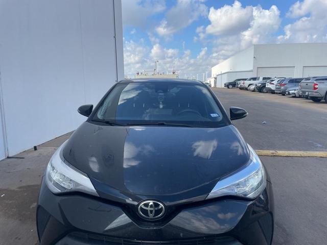 2021 toyota c-hr le