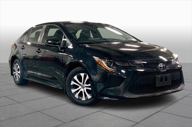 2022 toyota corolla hybrid le