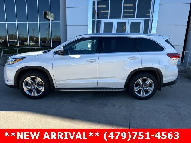 2019 toyota highlander limited