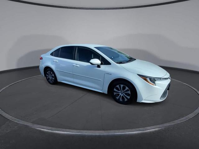 2020 toyota corolla hybrid le