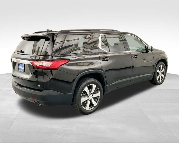 2021 chevrolet traverse lt leather