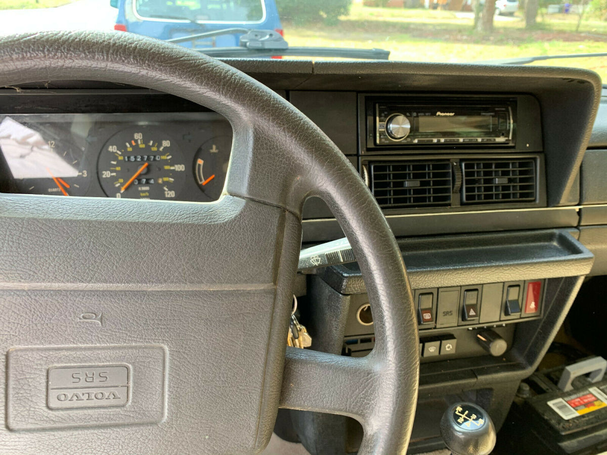 1991 volvo 240 wagon; 152,770 miles; manual transmission; 3rd seat