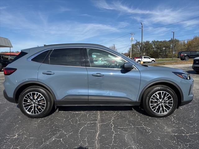 2023 ford escape base