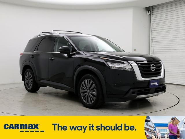 2023 nissan pathfinder sl