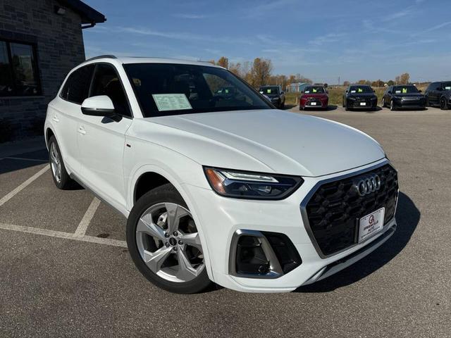 2022 audi q5 45 s line premium plus