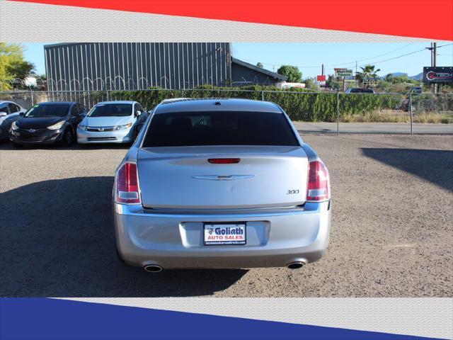 2011 chrysler 300 limited