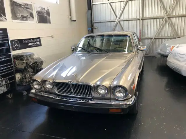 1987 jaguar xj6 original owner full service history gorgeous!!!