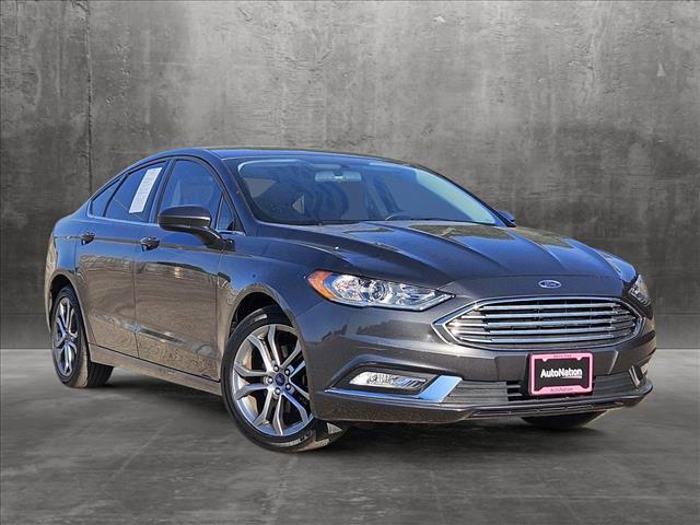 2017 ford fusion se