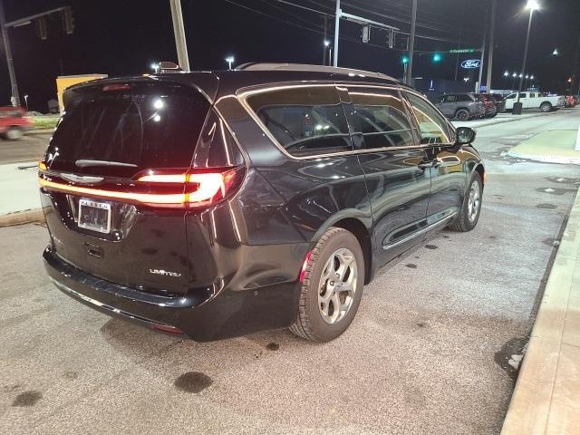 2022 chrysler pacifica limited