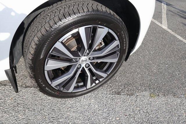 2022 volvo xc60 momentum