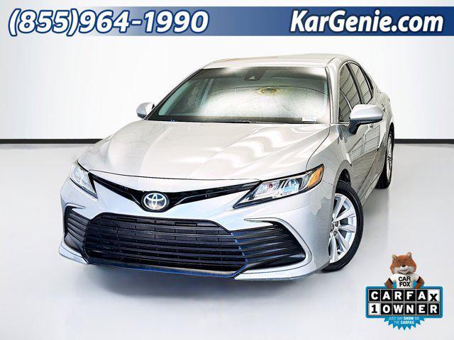 2021 toyota camry le