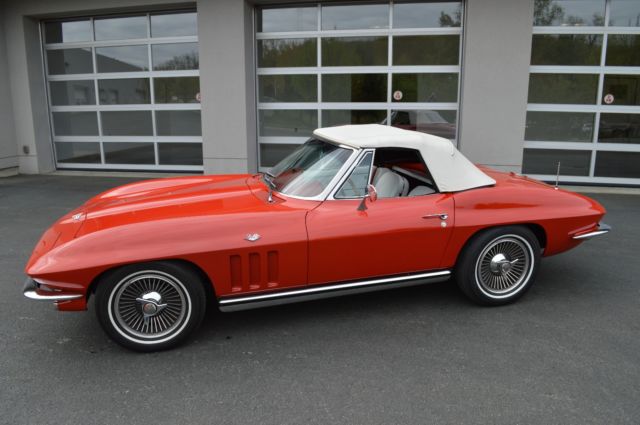 rare red/white/red color combo!