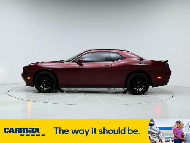 2017 dodge challenger sxt