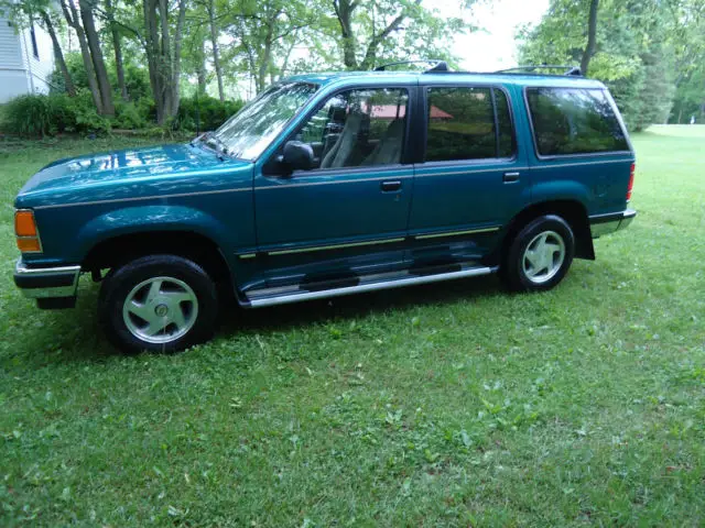 1992 ford explorer xlt 4wd 25000 original miles mint condition must see !