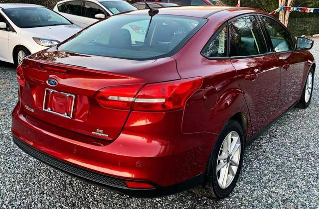 2016 ford focus se