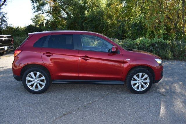 2014 mitsubishi outlander sport es