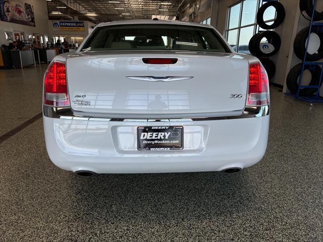 2014 chrysler 300 s