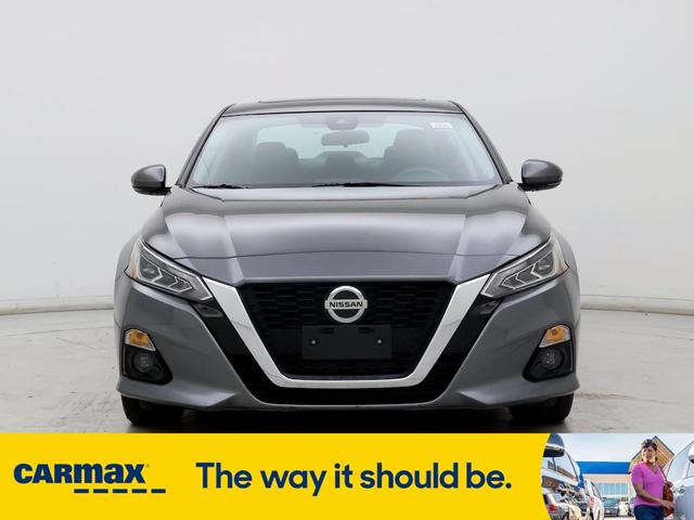2022 nissan altima sl