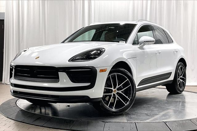 2024 porsche macan base